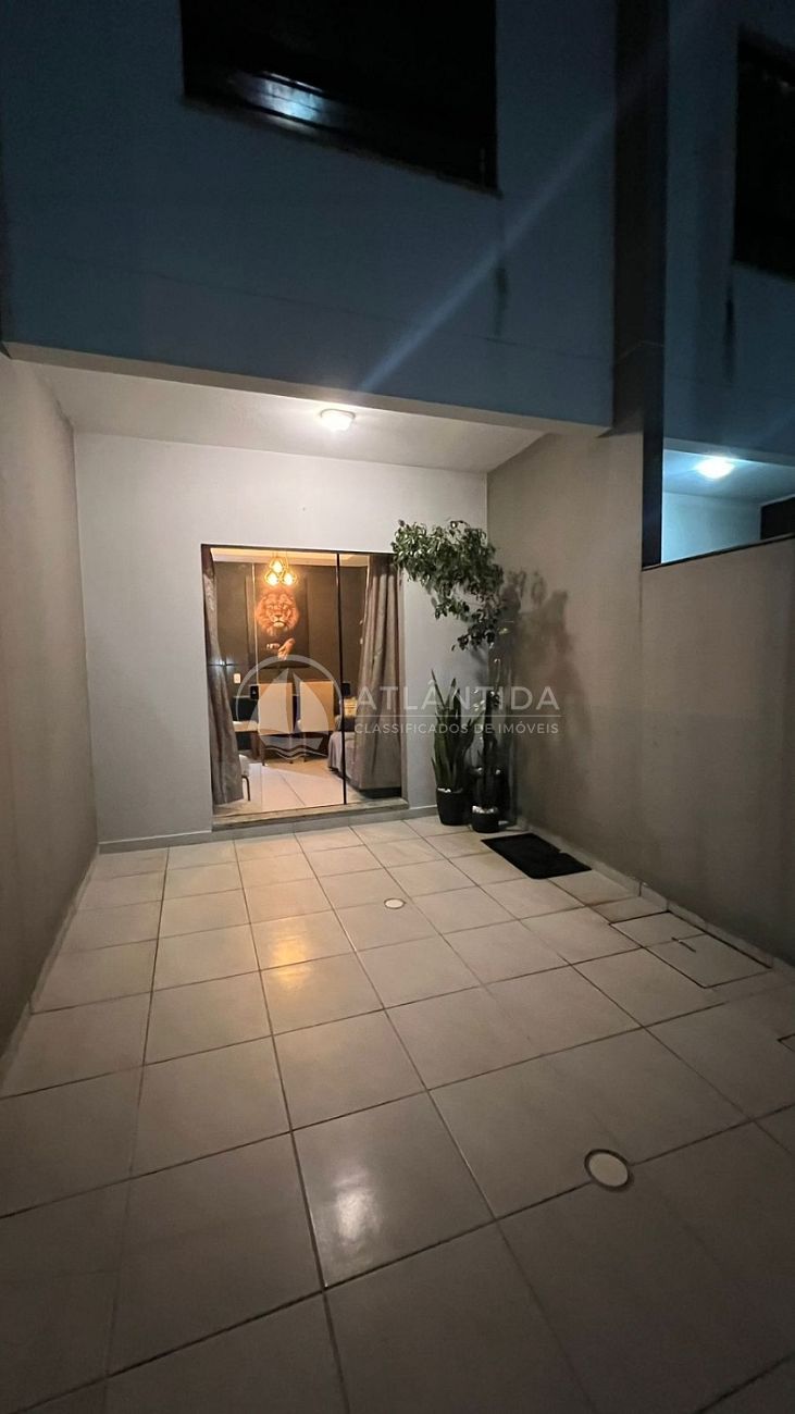 Sobrado mobiliado 2 dormitórios - São Francisco de Assis - Camboriú