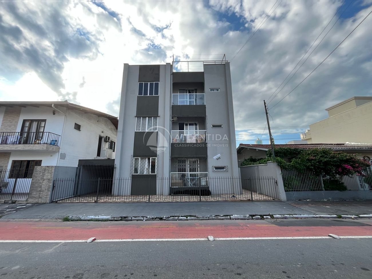 Apartamento com 2 dormitórios em Balneário Camboriú