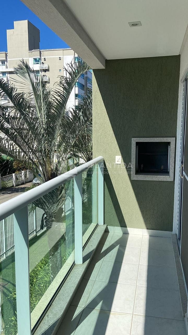 Apartamento de 1 dormitório na Praia Brava