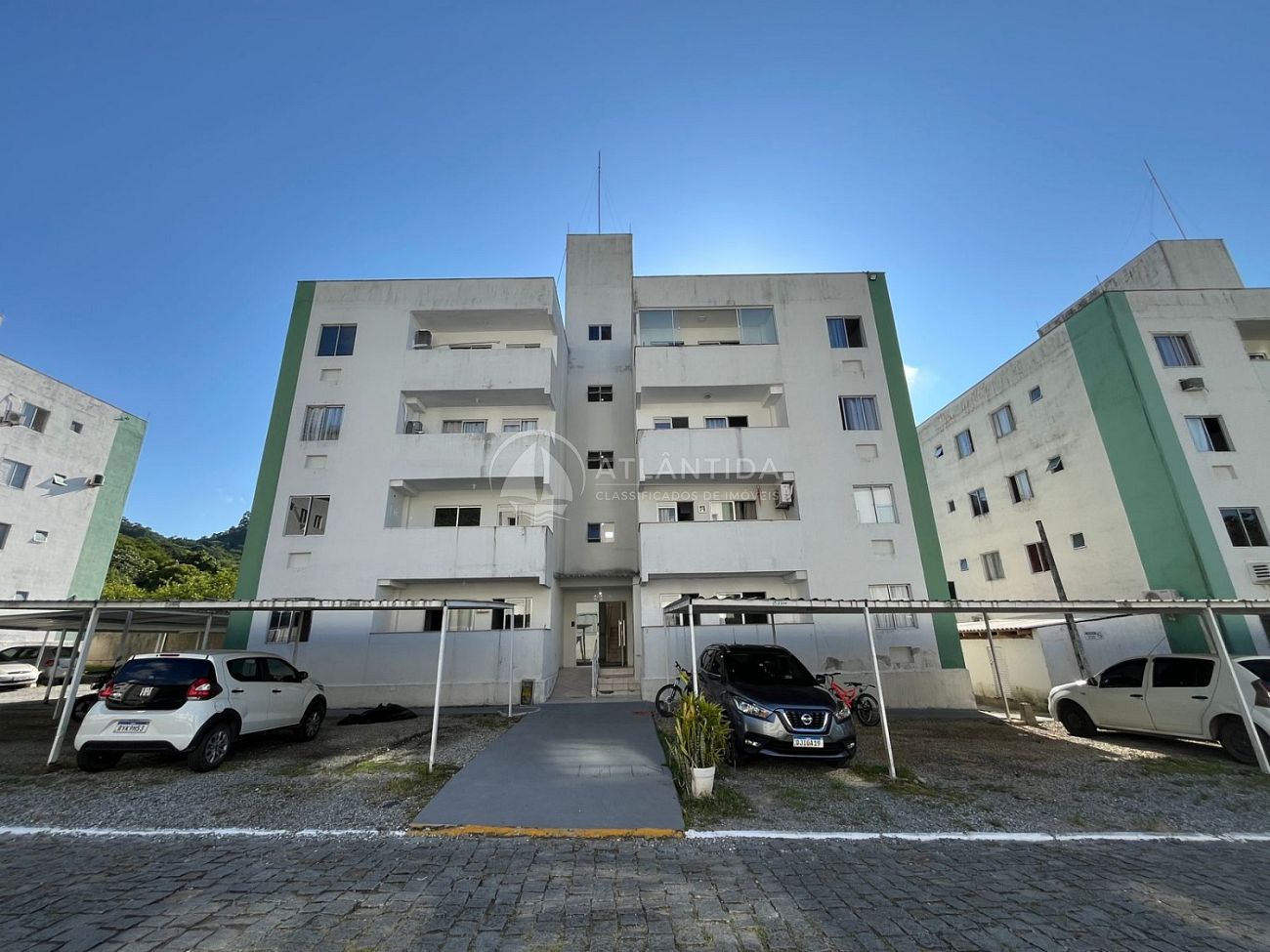 Apartamento de 2 dormitórios em Camboriú