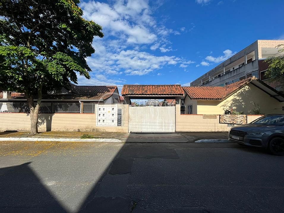 Casa em condomínio fechado com 2 dormitório no Nova Esperança - Baln. Camboriú