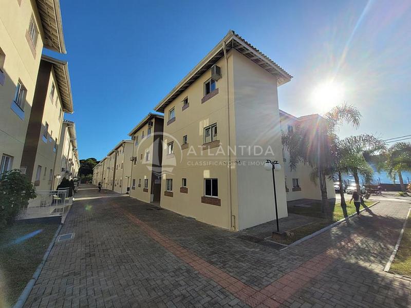Apartamento com 2 dormit�rios no Santa Clara 1