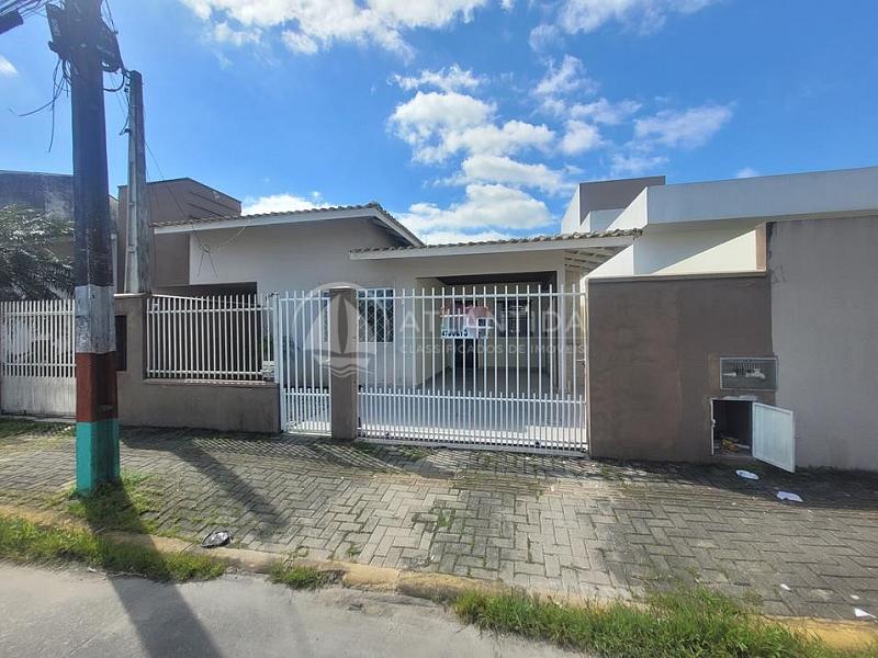 Casa com 2 dormit�rios (sendo 1 su�te) no Santa Regina - Cambori� 1