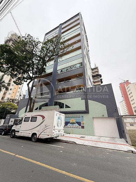 Apartamento semimobiliado com 2 dormit�rios (sendo 1 su�te) no Centro - Balne�rio Cambori� 1