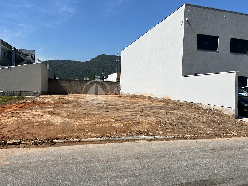 Terreno com 300 m� - Rio Pequeno - Cambori�. 1