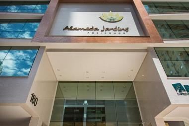 ALTO PADRÃO NA AV. BRASIL