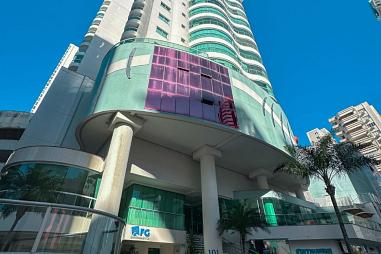 Apartamento com 3 quartos à venda, 158m², 3 banheiros, 2 garagens - Centro - Balneário Camboriú