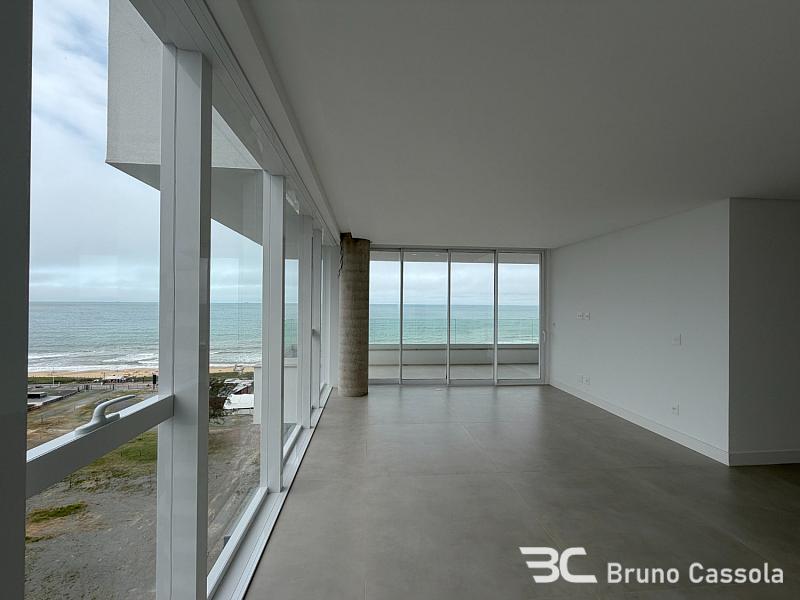 RIVA PRAIA BRAVA 27