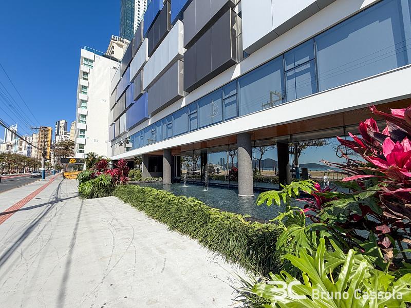 FRENTE MAR - ANDAR ALTO 16