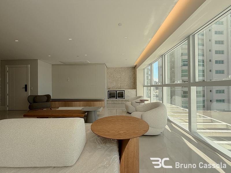 FRENTE MAR - MOBILIADO - ALTO PADR�O 7