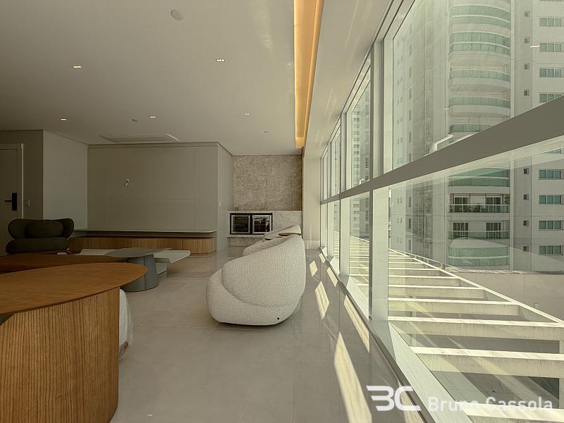 FRENTE MAR - MOBILIADO - ALTO PADR�O 8