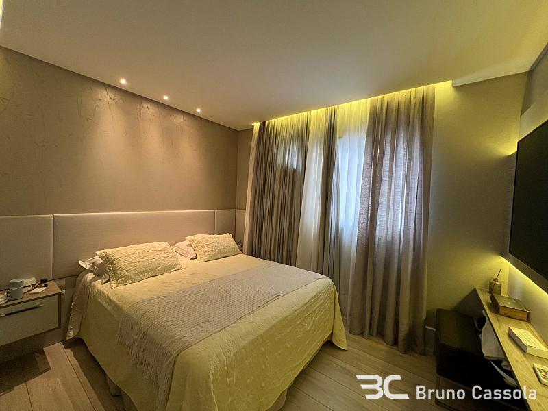 FRENTE MAR - ANDAR ALTO 11