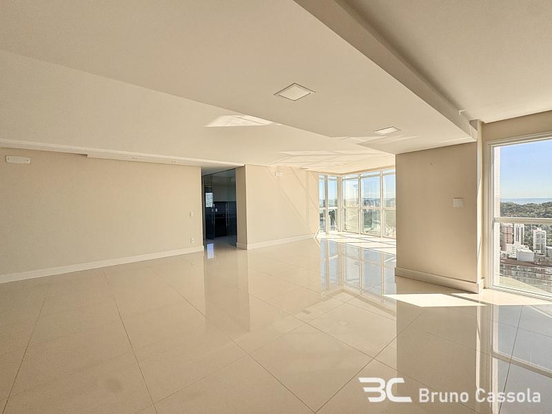 MASTER - ANDAR ALTO - VISTA PARA O MAR 7
