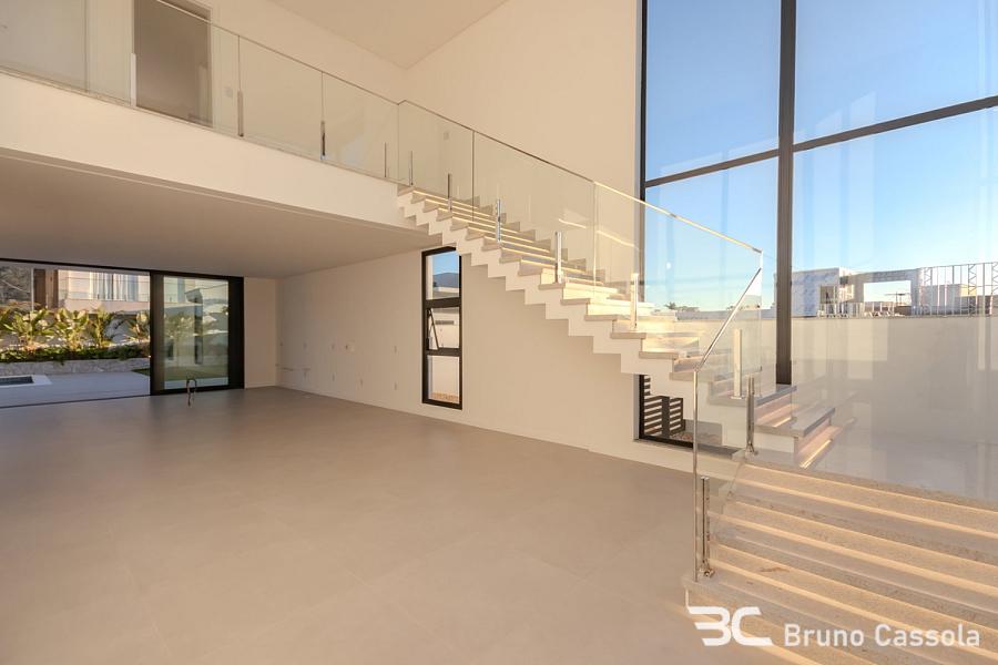 NOVA COM PISCINA, DIFERENCIADA 5