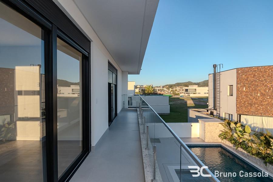 NOVA COM PISCINA, DIFERENCIADA 12