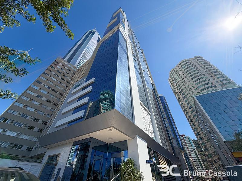 EDIFICIO SKY TOWER FRENTE MAR 14