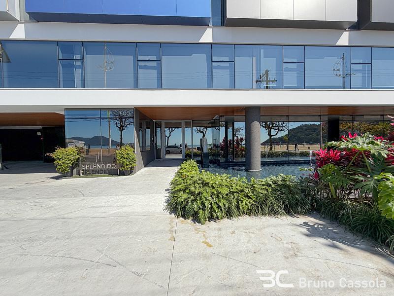 FRENTE MAR, BARRA NORTE, MOBILIADO E DECORADO 22