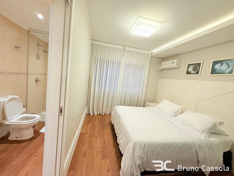 FRENTE MAR COM 4 SU�TES 6
