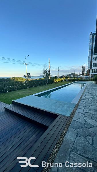 FRENTE MAR - PRAIA BRAVA 24