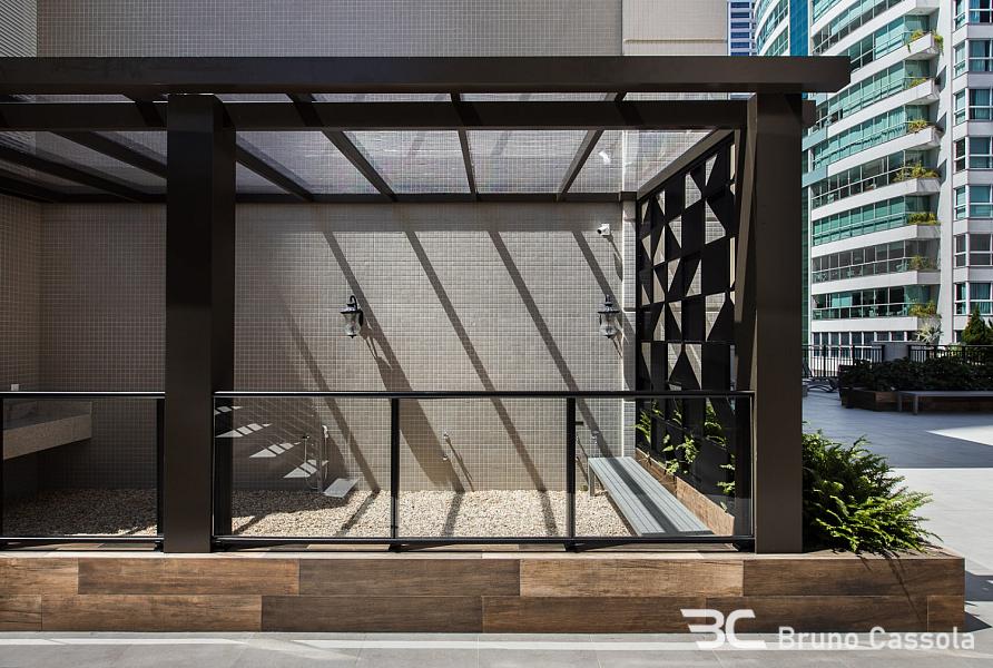 ANDAR ALTO - VISTA MAR - EMBRAED 24