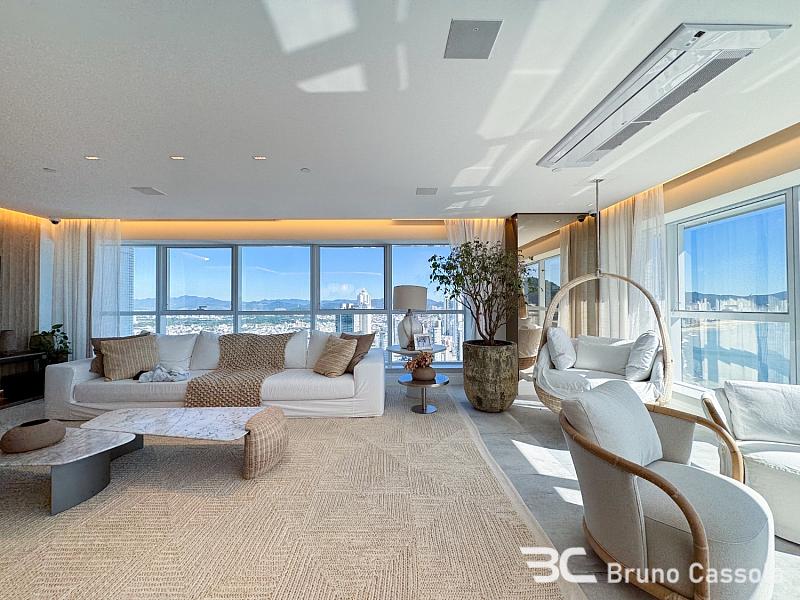 ANDAR ALTO, VISTA PANOR�MICA, MOBILIADO E DECORADO 1