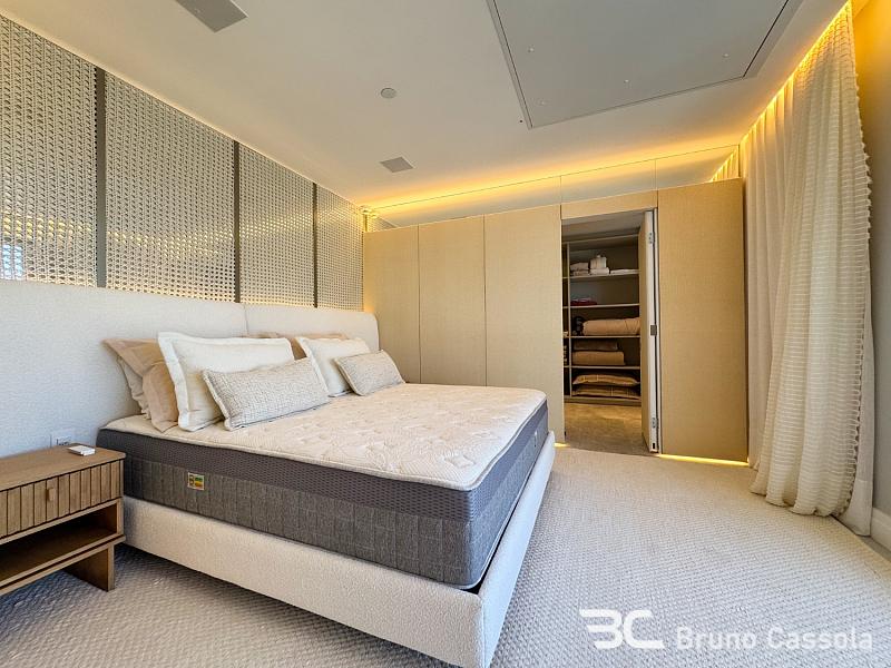 ANDAR ALTO, VISTA PANOR�MICA, MOBILIADO E DECORADO 24