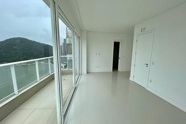 COBERTURA TRIPLEX | FRENTE MAR | BARRA SUL |