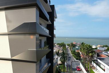 EM CONSTRUÇAO NA LINDA E CHARMOSA PRAIA DE CABECUDAS