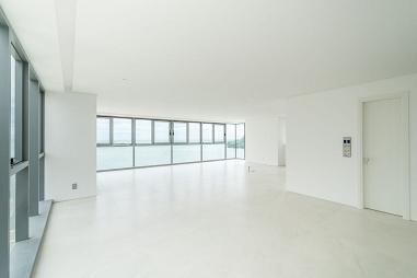 Frente mar - Novo -  Barra Sul - Alto Padrão .