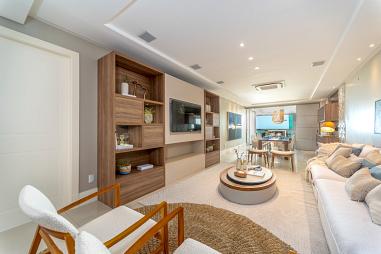 Frente Mar, Barra Norte, Alto Padrão, Mobiliado.