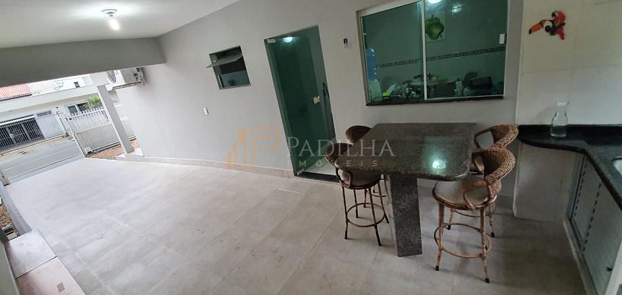 CASA PROXIMO A AVENIA DOS ESTADOS — foto 2