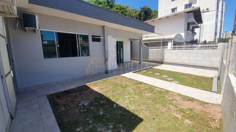 CASA PROXIMO A AVENIA DOS ESTADOS — foto 25