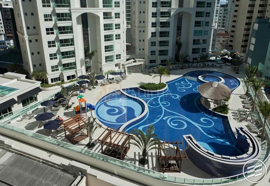 VILLA SERENA | QUADRA DO MAR | ALTO PADRÃO | — foto 1