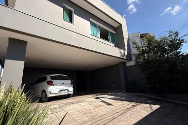 Casa com 4 quartos à venda, 240m², 4 banheiros, 4 garagens - São João - Itajaí