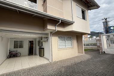 Sobrado com 3 quartos à venda, 111m², 3 banheiros, 1 garagem - Fazenda - Itajaí