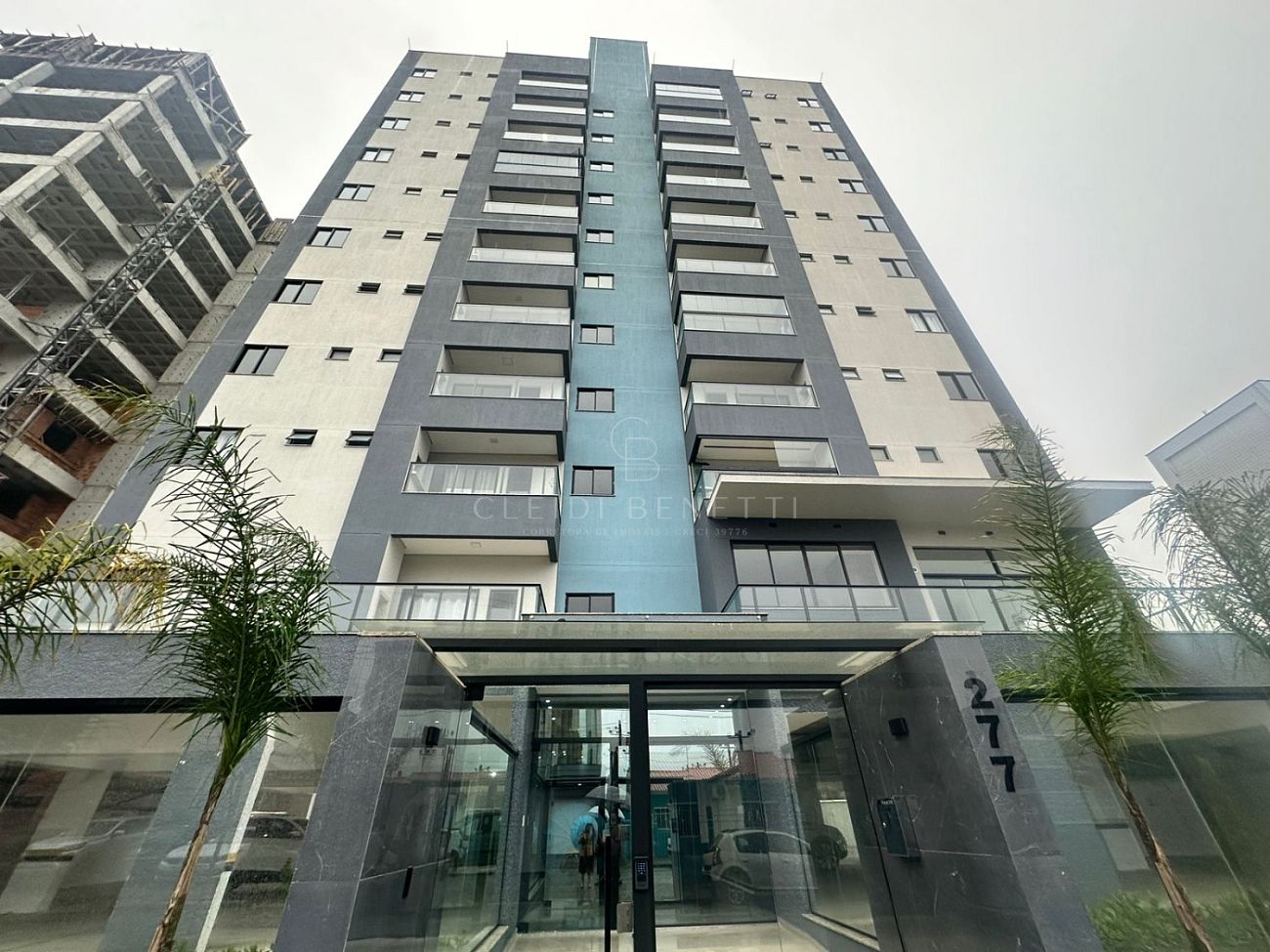 Apartamento 2 dormitórios no Cordeiros