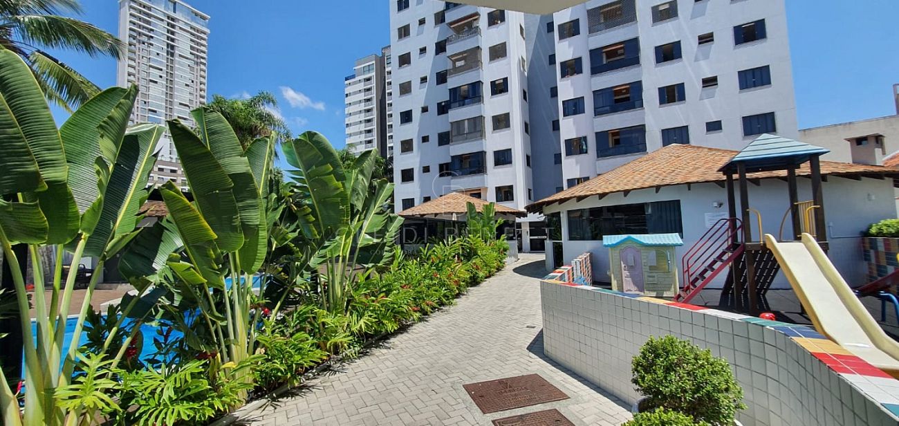 Apartamento 3 Dormitórios no Fazenda - Itajaí