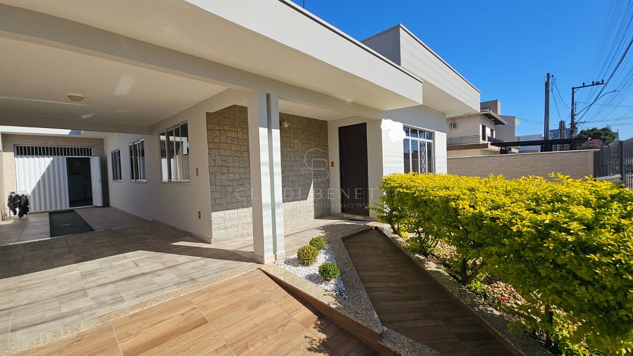 Casa 4 dormitórios - Bairro São Judas - Itajaí-SC