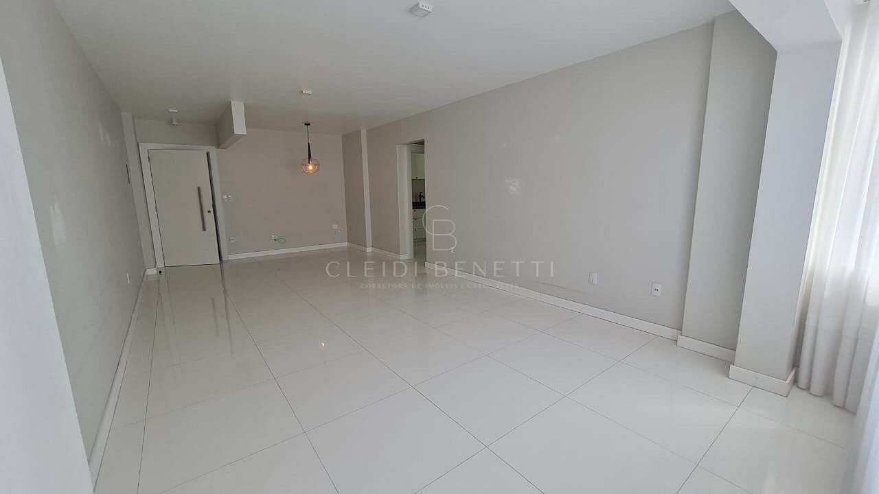 Apartamento 2 dormitórios no Centro