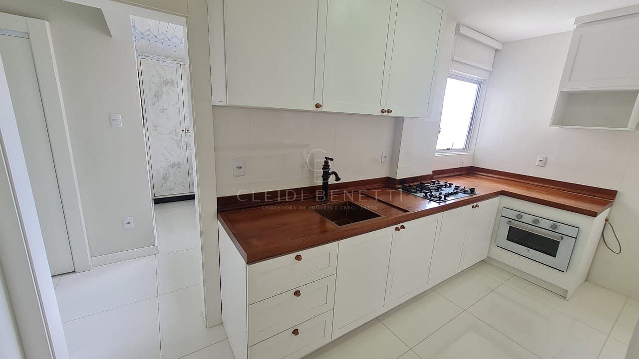 Apartamento 2 dormitórios no Centro