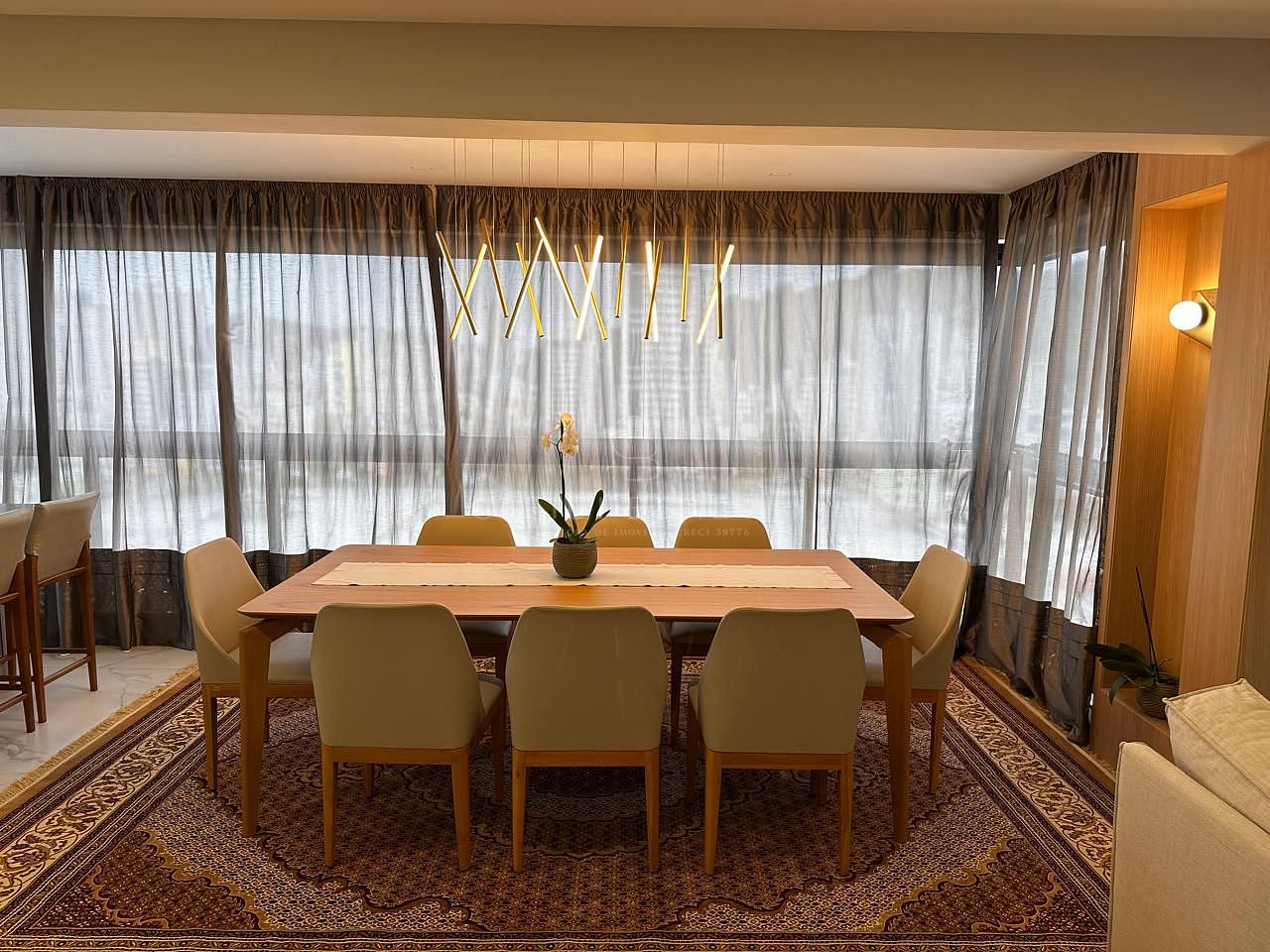 Apartamento à venda 3 suítes no centro.