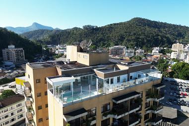 Cobertura belíssima c/ 4 suítes no centro de Teresópolis-RJ