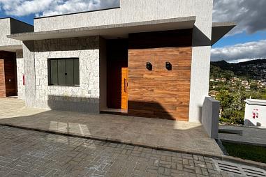 Casa à venda em condôminio