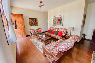 Casa em Condomínio no Alto!