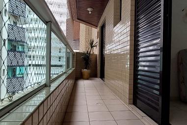 BELÍSSIMO APARTAMENTO, À 80M DO MAR E LAZER