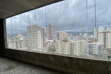 EXCELENTE APARTAMENTO EM CONSTRUÇÃO, À 200M DO MAR E LAZER COMPLETO