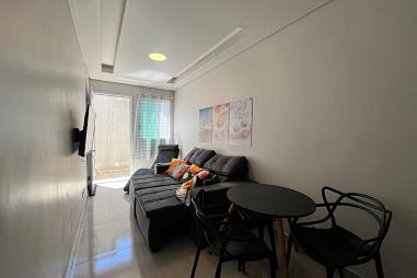 BELÍSSIMA CASA EM CONDOMÍNIO, FINO ACABAMENTO E À 800M DO MAR