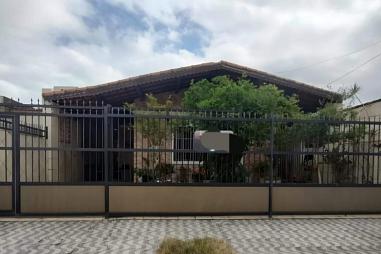 Casa com 3 quartos à venda, 206m², 3 banheiros, 2 garagens - Maracanã - Praia Grande