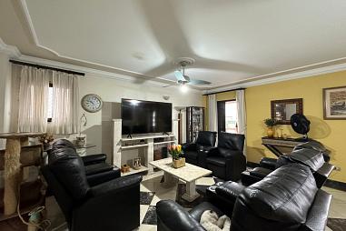 BELISSÍMA COBERTURA COM EXCELENTE LOCALIZAÇÃO