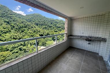 BELÍSSIMO APARTAMENTO, AMPLO E FINO ACABAMENTO